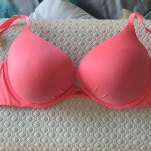 Victoria Secret 34DD